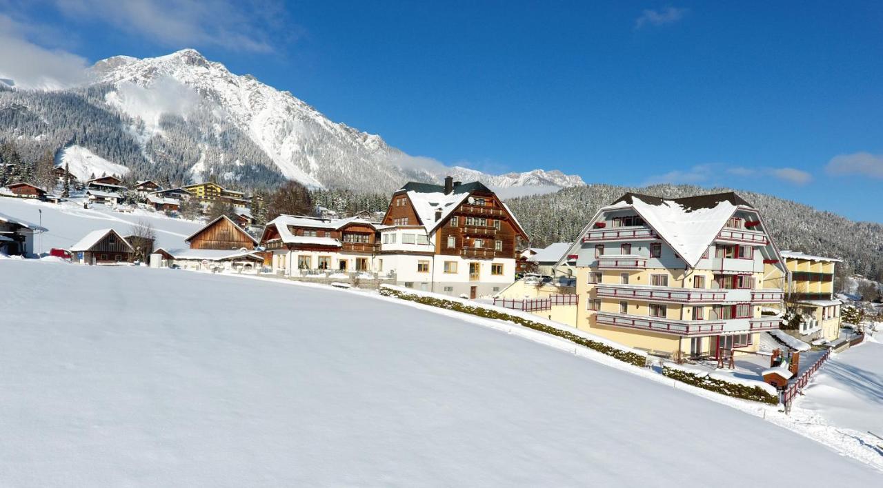 Hotel Neuwirt ラムサウ・アム・ダッハシュタイン エクステリア 写真