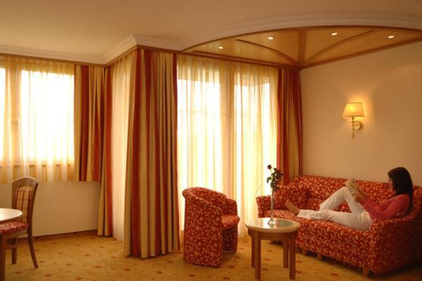 Hotel Neuwirt ラムサウ・アム・ダッハシュタイン 部屋 写真