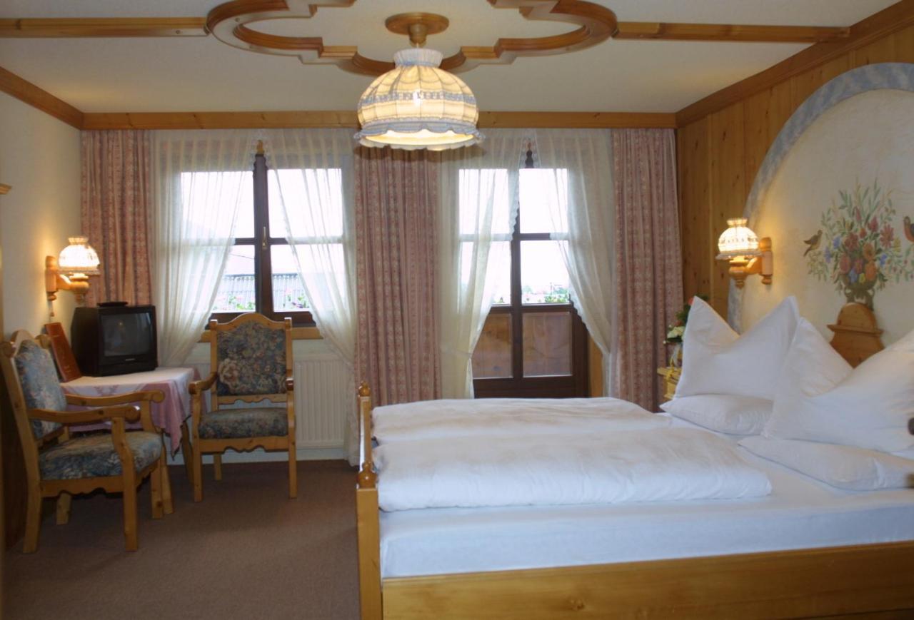 Hotel Neuwirt ラムサウ・アム・ダッハシュタイン 部屋 写真