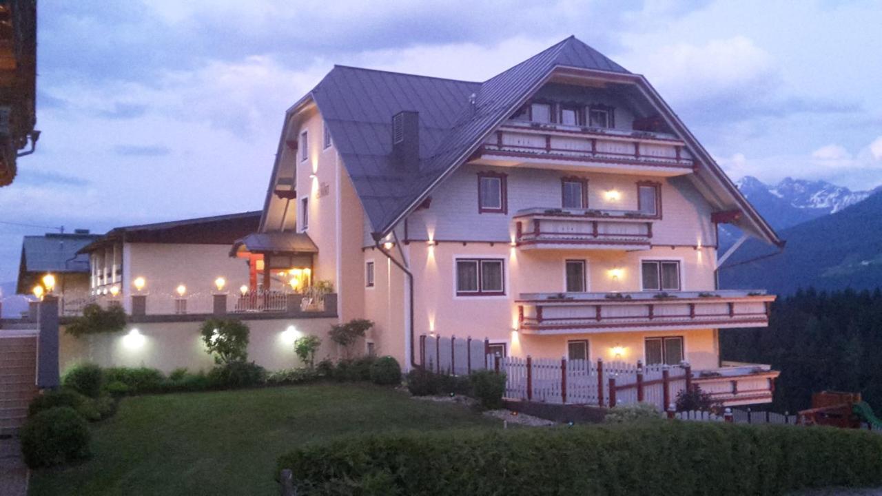 Hotel Neuwirt ラムサウ・アム・ダッハシュタイン エクステリア 写真